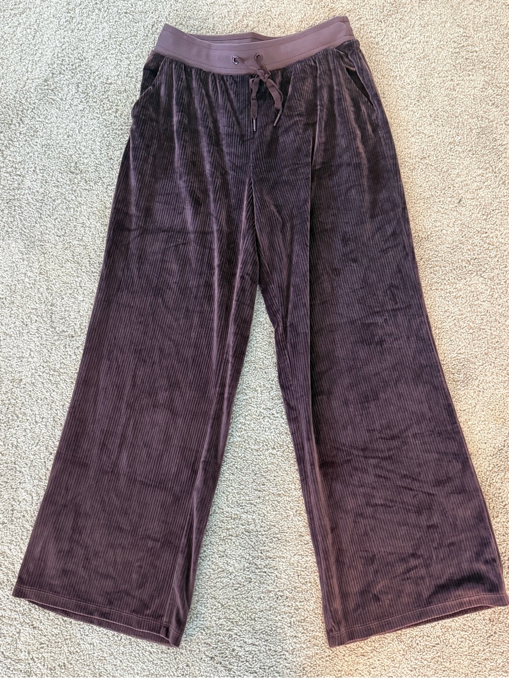 Victoria’s Secret Winter Wine Purple Velour Wide Leg Jogger - Medium - Picture 2 of 6